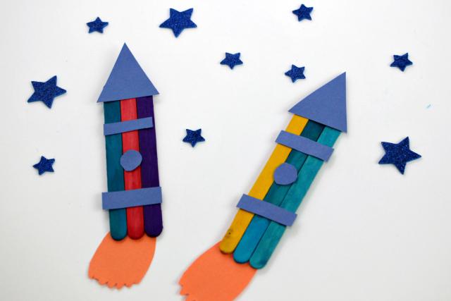 DIY: Craft Stick Rocket Ship Craft