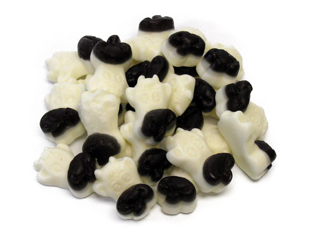 Gummi Black and White Cows - 2.2 lb bulk bag - OldTimeCandy ...