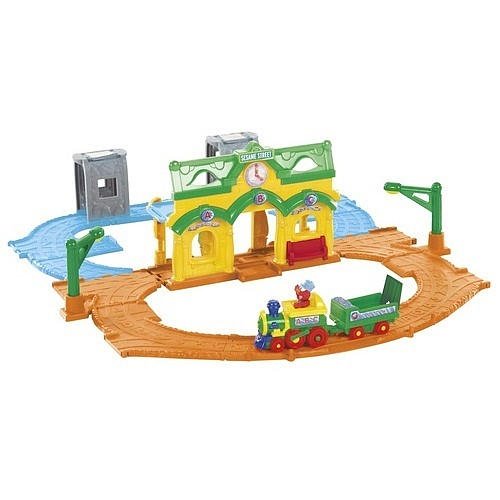 Playskool Sesame Street Elmo Junction Train Set: Amazon.ca: Toys ...