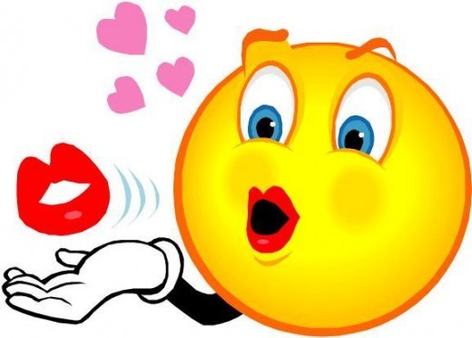 Kiss Smiley Face Clipart Best