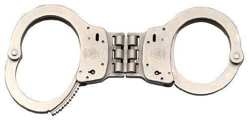 Amazon.com : S&W 300 Hinged Handcuffs : Tactical Handcuffs ...