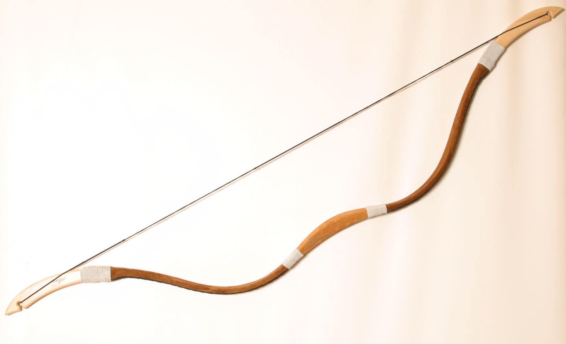 Traditional Hungarian recurve bow T/153 - english - Best composite ...
