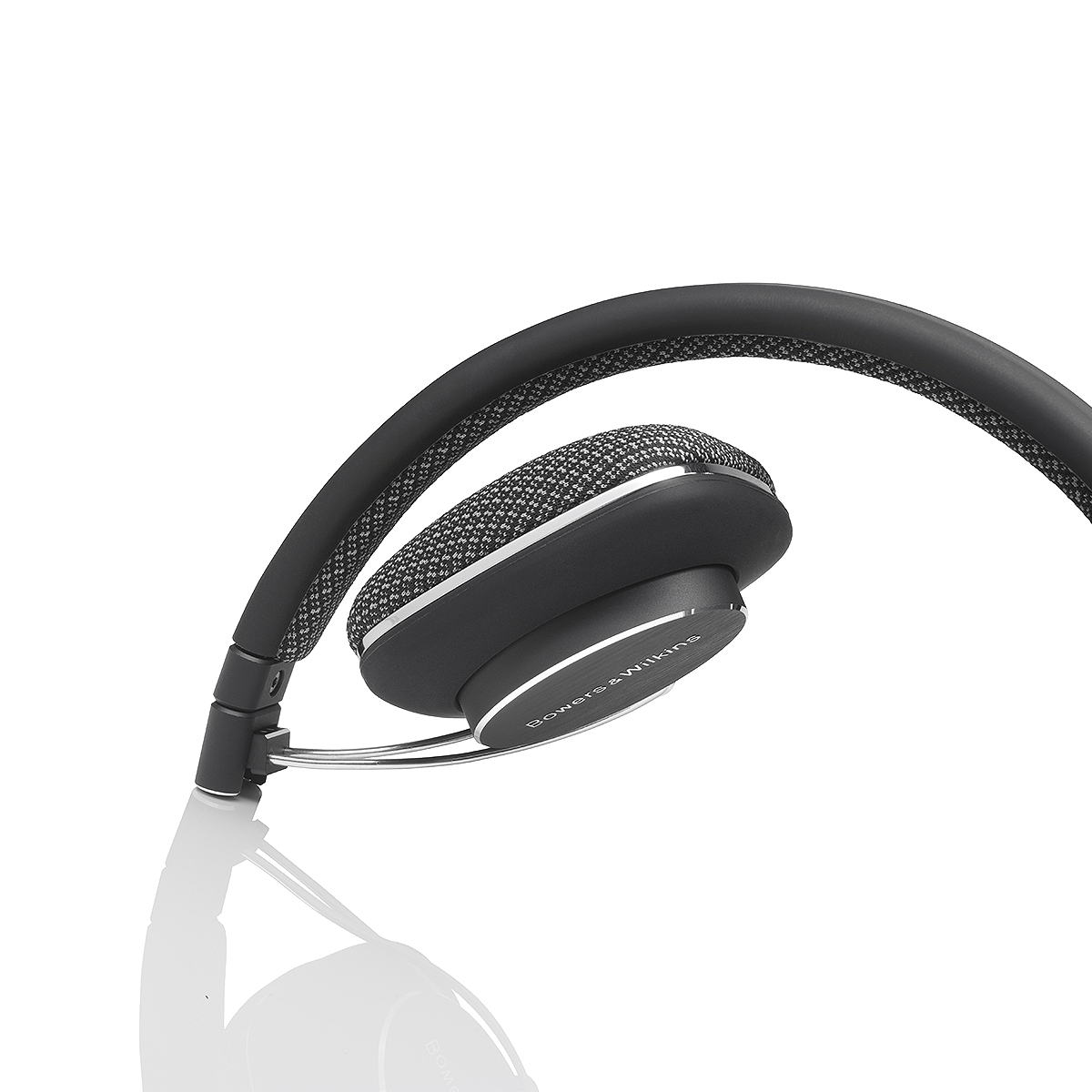 B&W P3 Black (headphones) (0714346315017) - ivizi