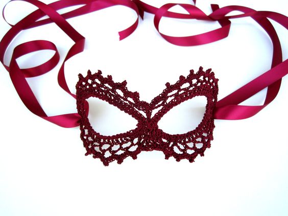 Cats, Eye masks and Lace