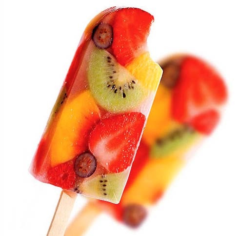 7 DIY Fruit Popsicle Recipes | Healthy Bitch Daily