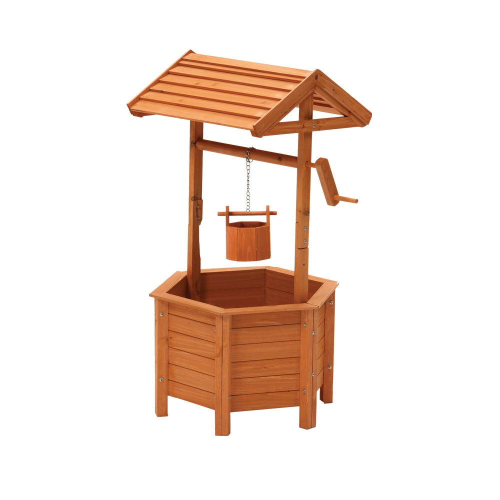 WOODEN WISHING WELL | Poundstretcher
